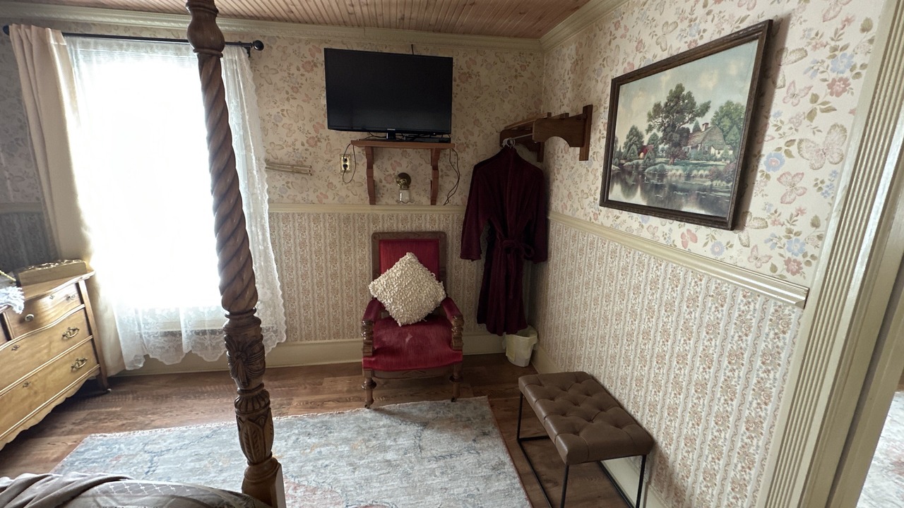 Photo of Bedroom in Silverton