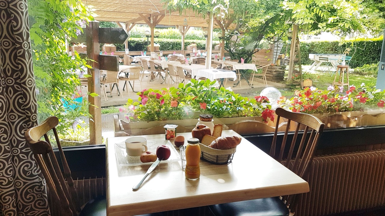 Photo of Others in Albertville