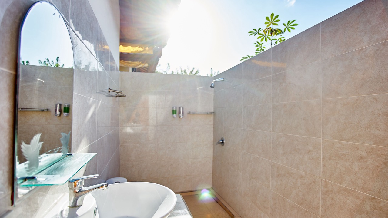 Photo of Bathroom in Mushroom Bay