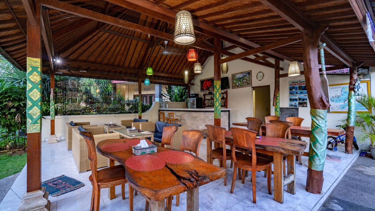 Photo of Others in Mushroom Bay