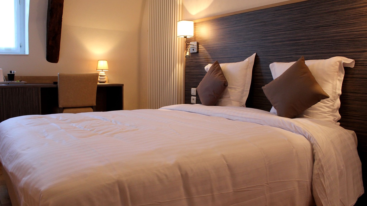 Photo of Bedroom in Chateau-du-Loir