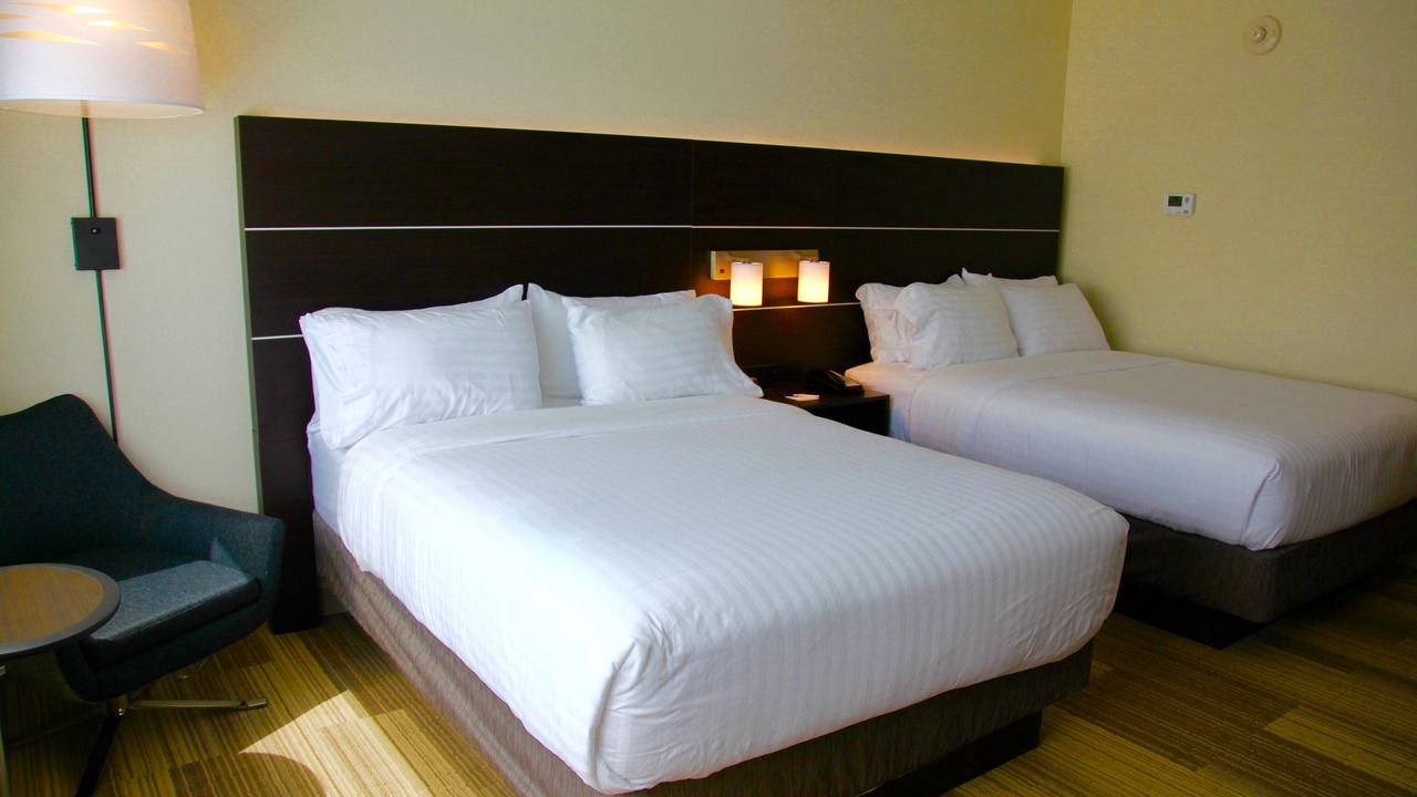 Photo of Bedroom in Oswego