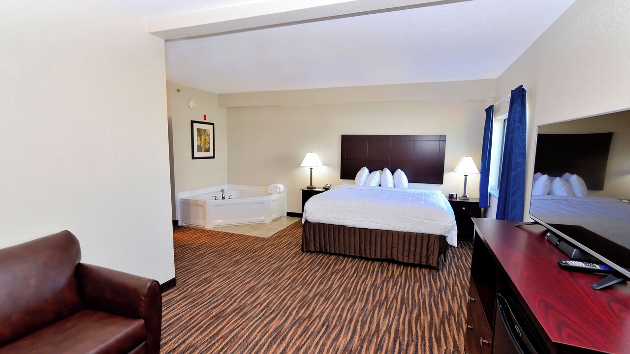 Photo of Others in Monticello