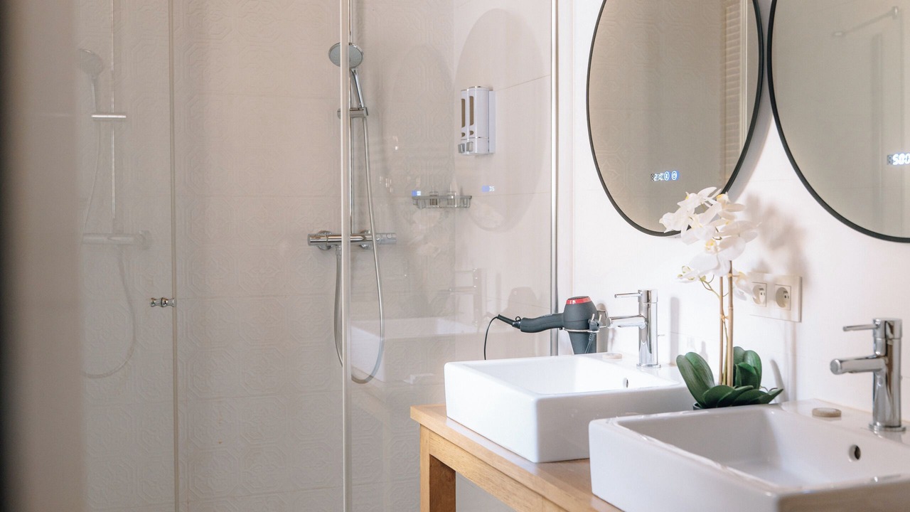 Photo of Bathroom in Saint Seurin - Fondaudege