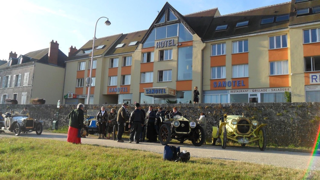 Photo of Buildings in Gien