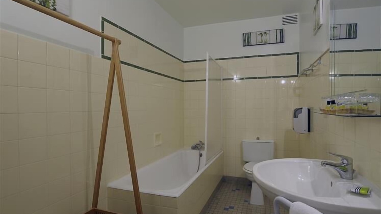 Photo of Bathroom in Villeneuve-sur-Lot