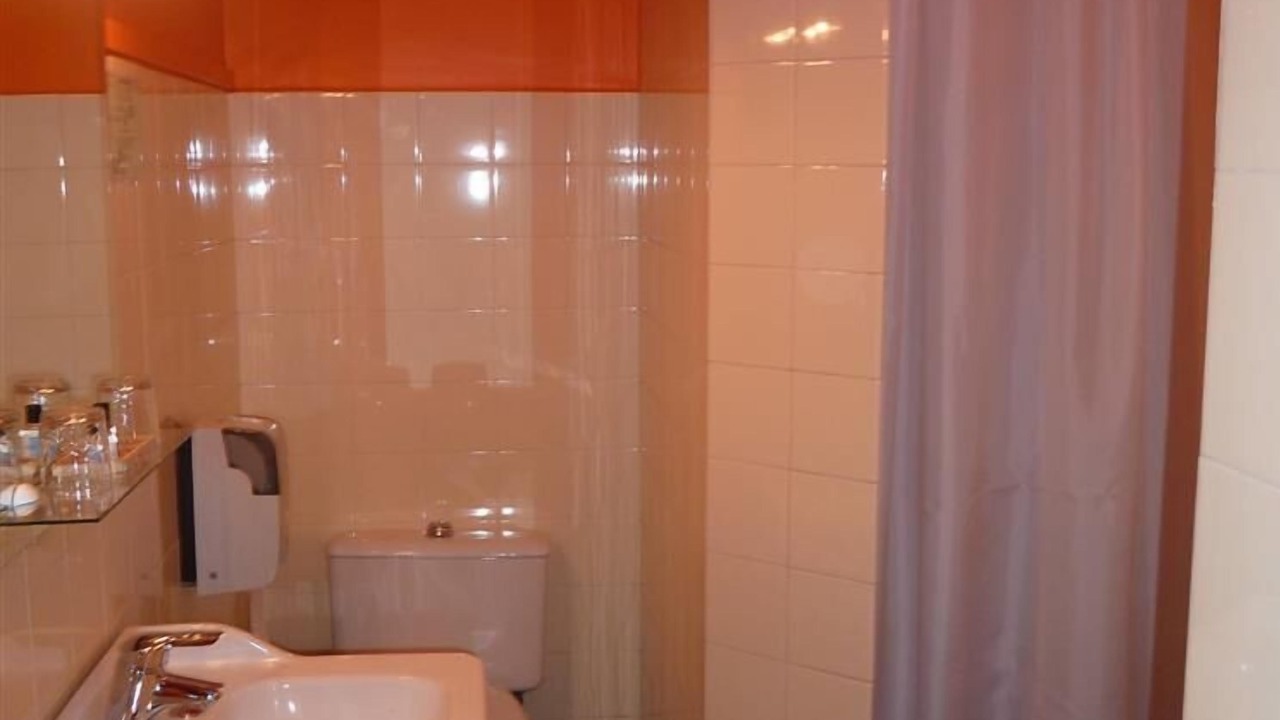 Photo of Bathroom in Villeneuve-sur-Lot