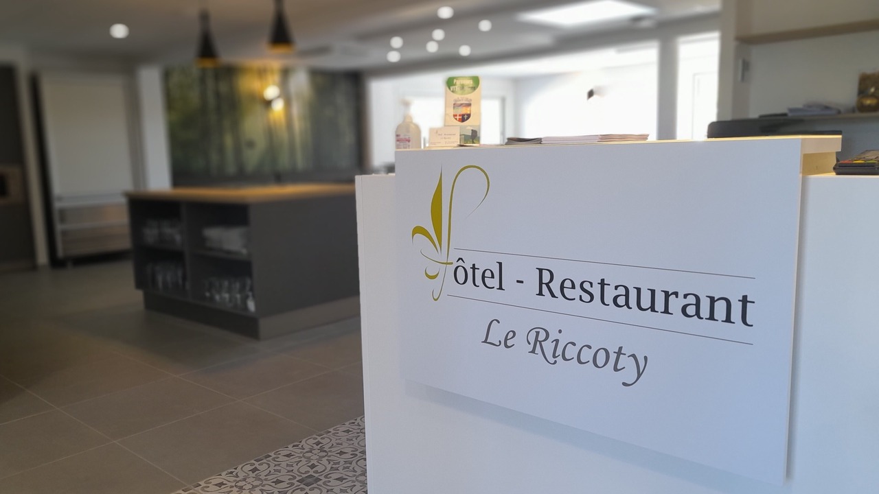 Photo of Others in Blyes