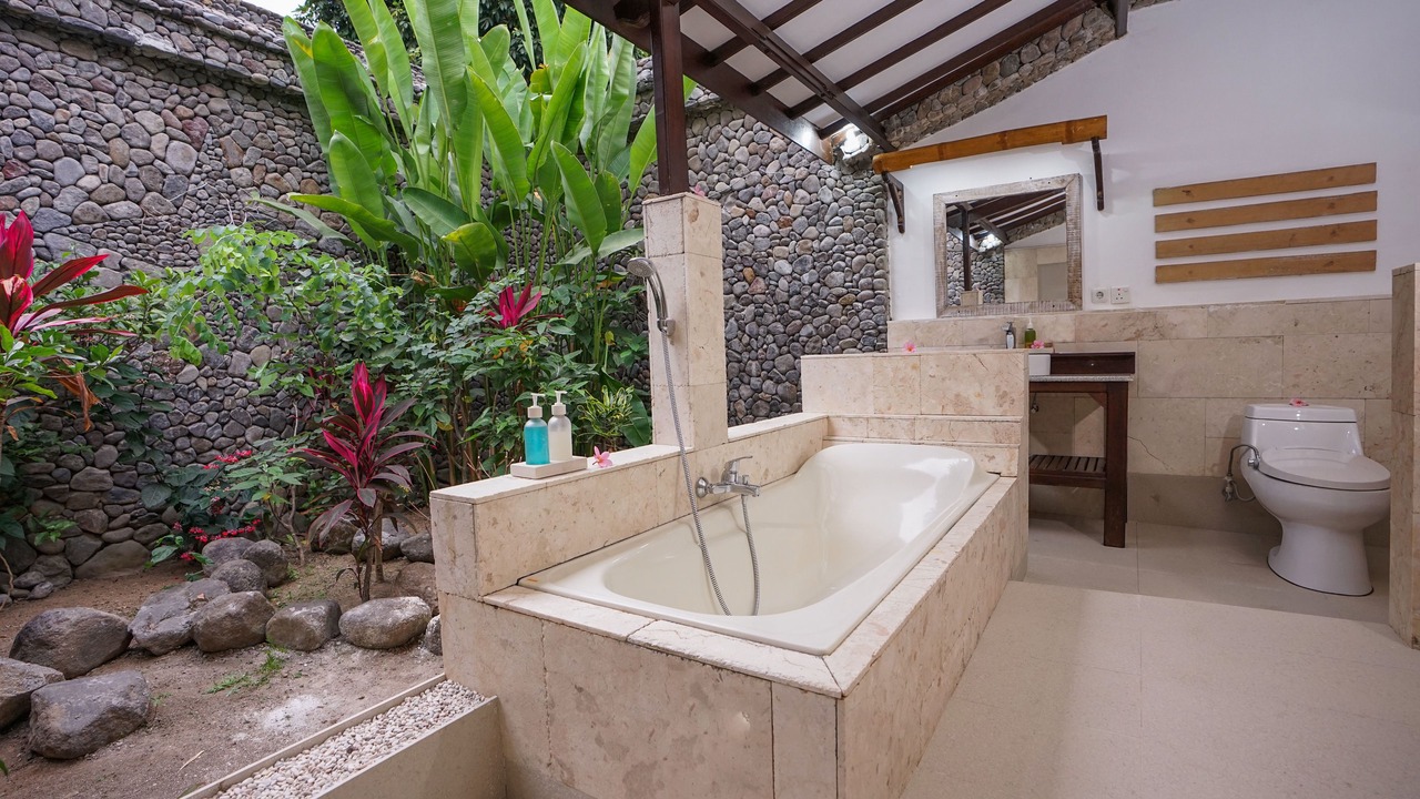 Photo of Others in Bayan