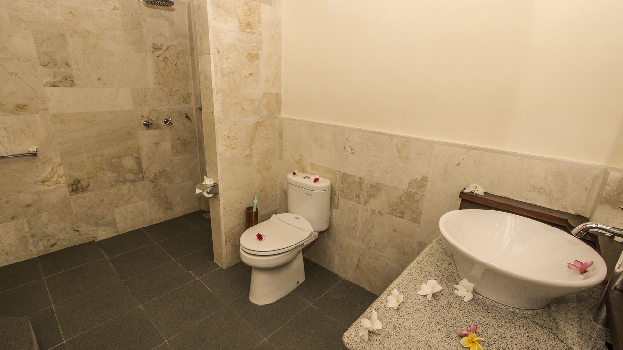 Photo of Bathroom in Bayan