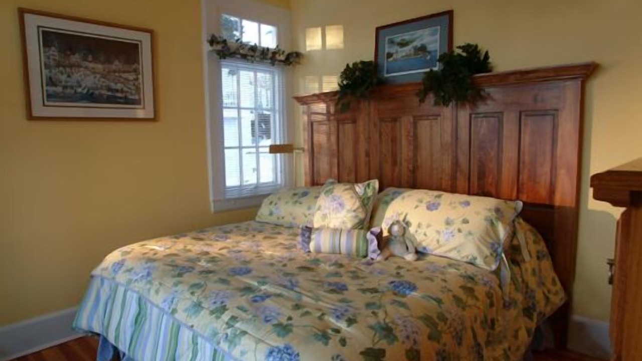 Photo of Patio Balcony in Bolton Landing