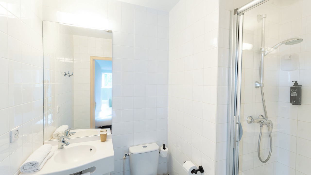 Photo of Others in Bollee