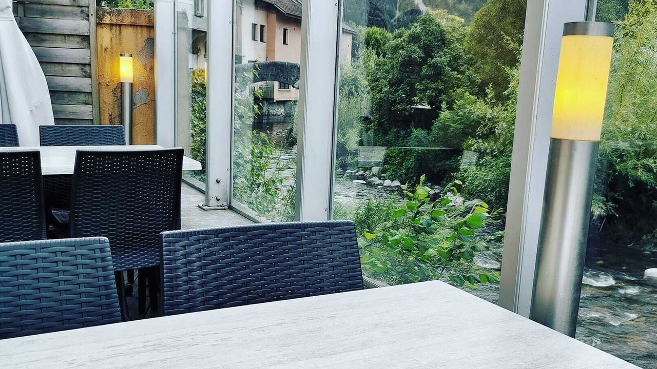 Photo of Others in Thones