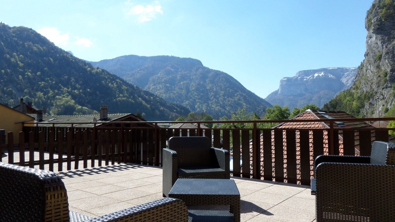 Photo of Patio Balcony in Thones