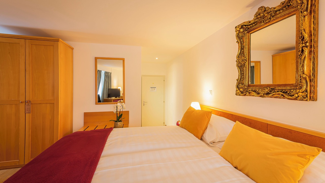 Photo of Bedroom in La Tour-de-Treme