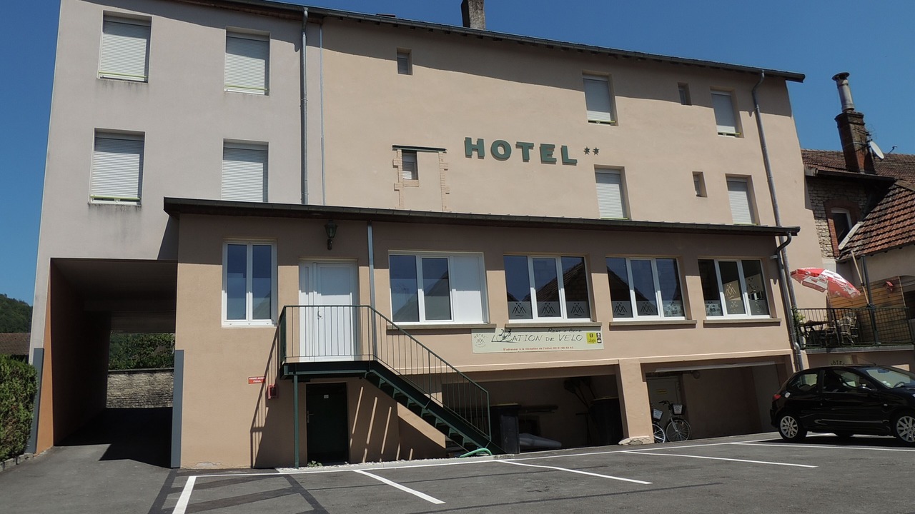 Photo of Others in Ornans