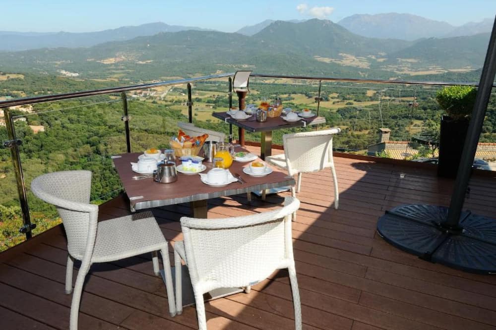 Photo of Others in Sartene