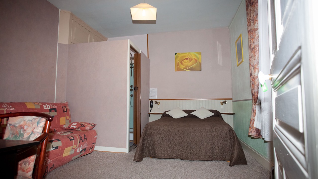 Photo of Bedroom in Chalons-en-Champagne