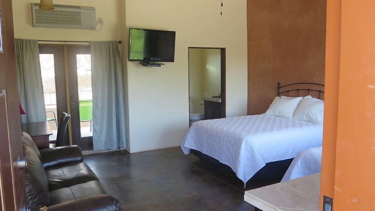 Photo of Bedroom in Bluff
