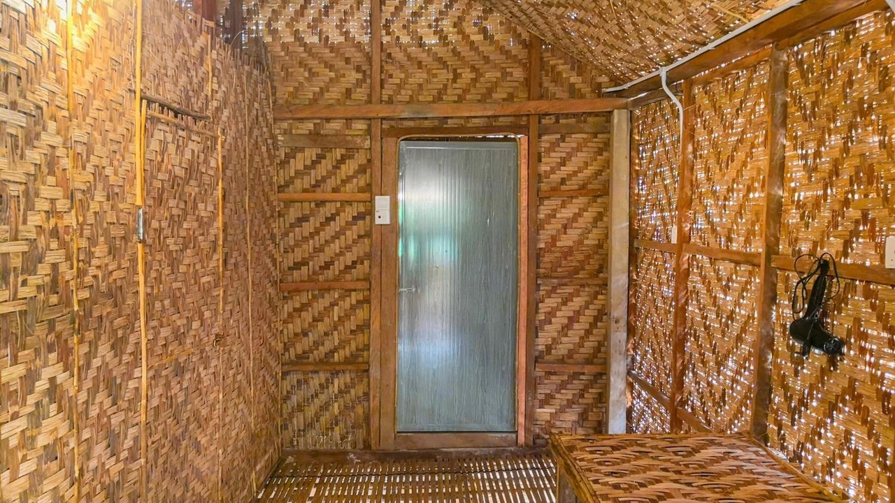 Photo of Others in Ringlet