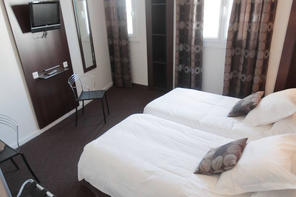 Photo of Bedroom in Meylan