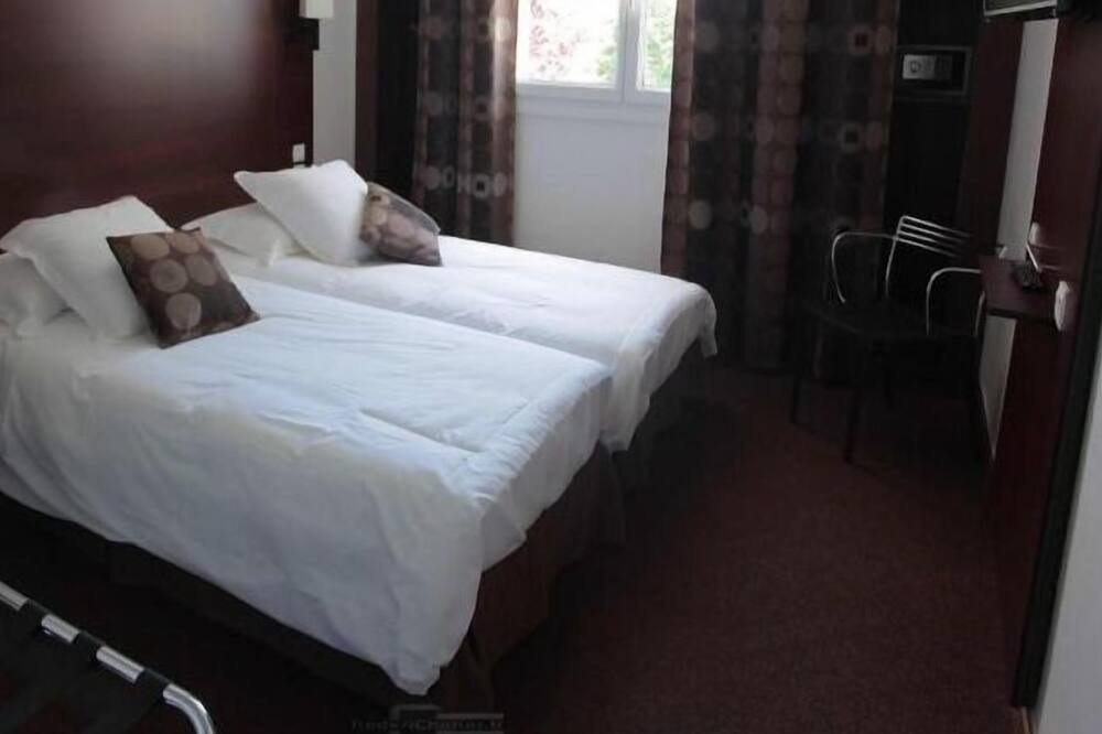 Photo of Bedroom in Meylan