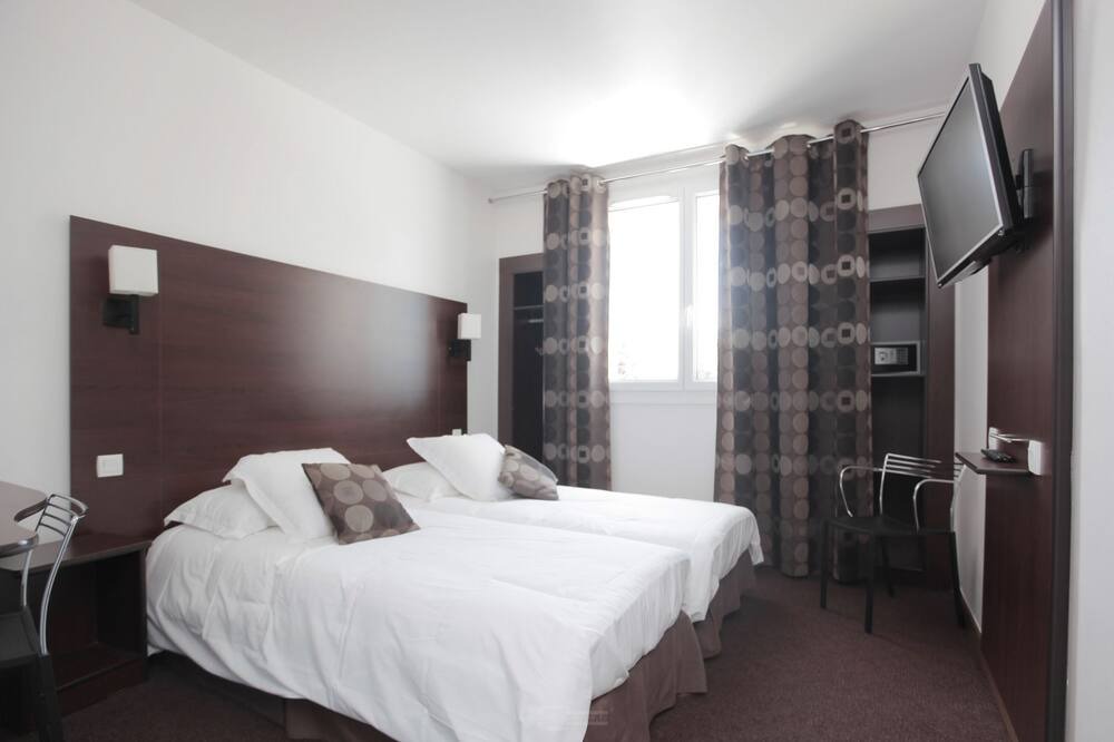 Photo of Bedroom in Meylan