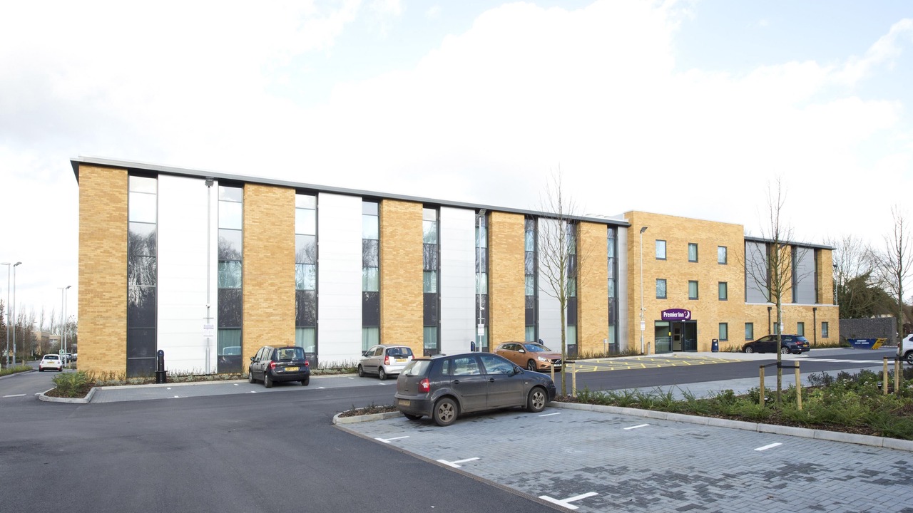 Photo of Outdoor in Uxbridge South