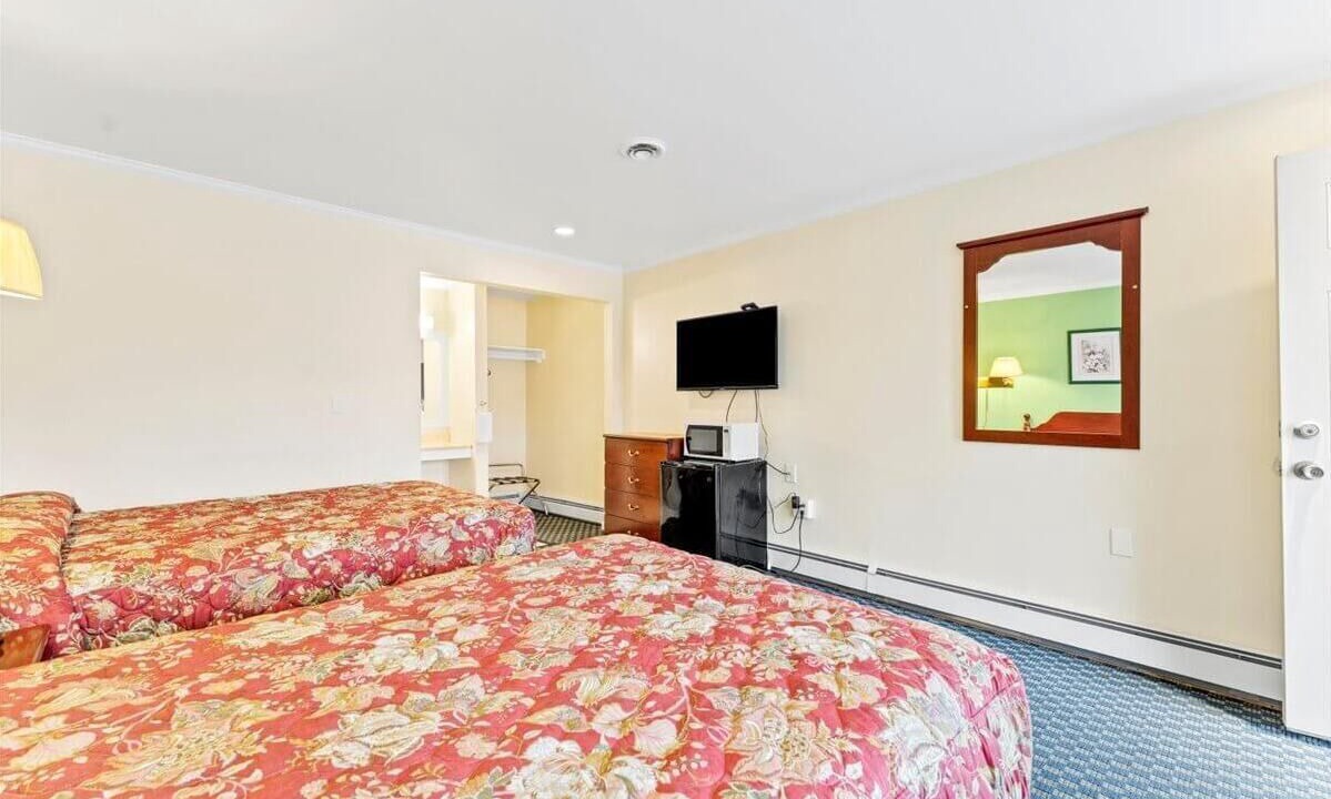 Photo of Bedroom in Saratoga Springs