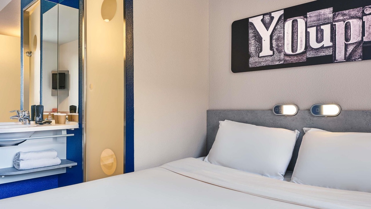 Photo of Bedroom in Velizy-Villacoublay