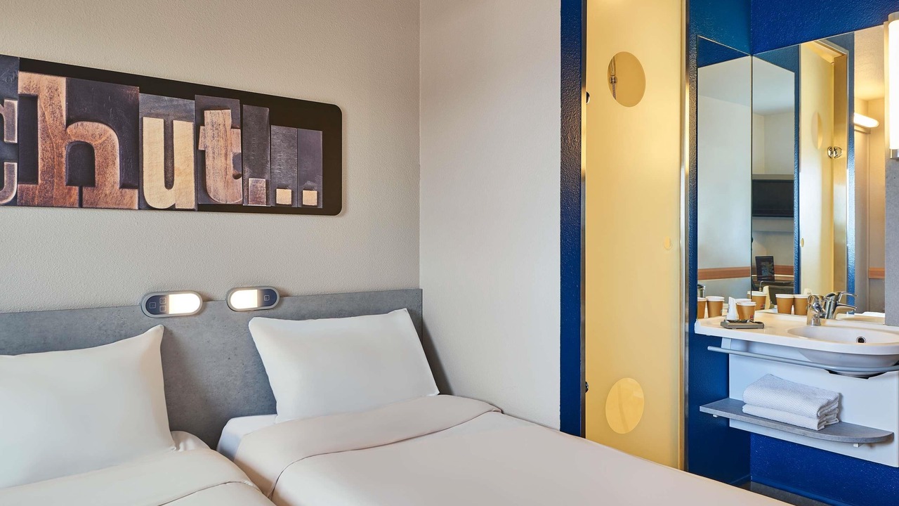 Photo of Bedroom in Velizy-Villacoublay