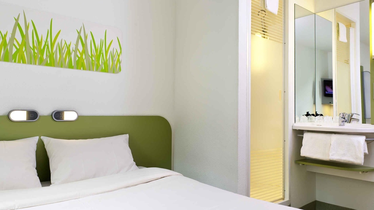 Photo of Bedroom in Saint-Genis-Laval
