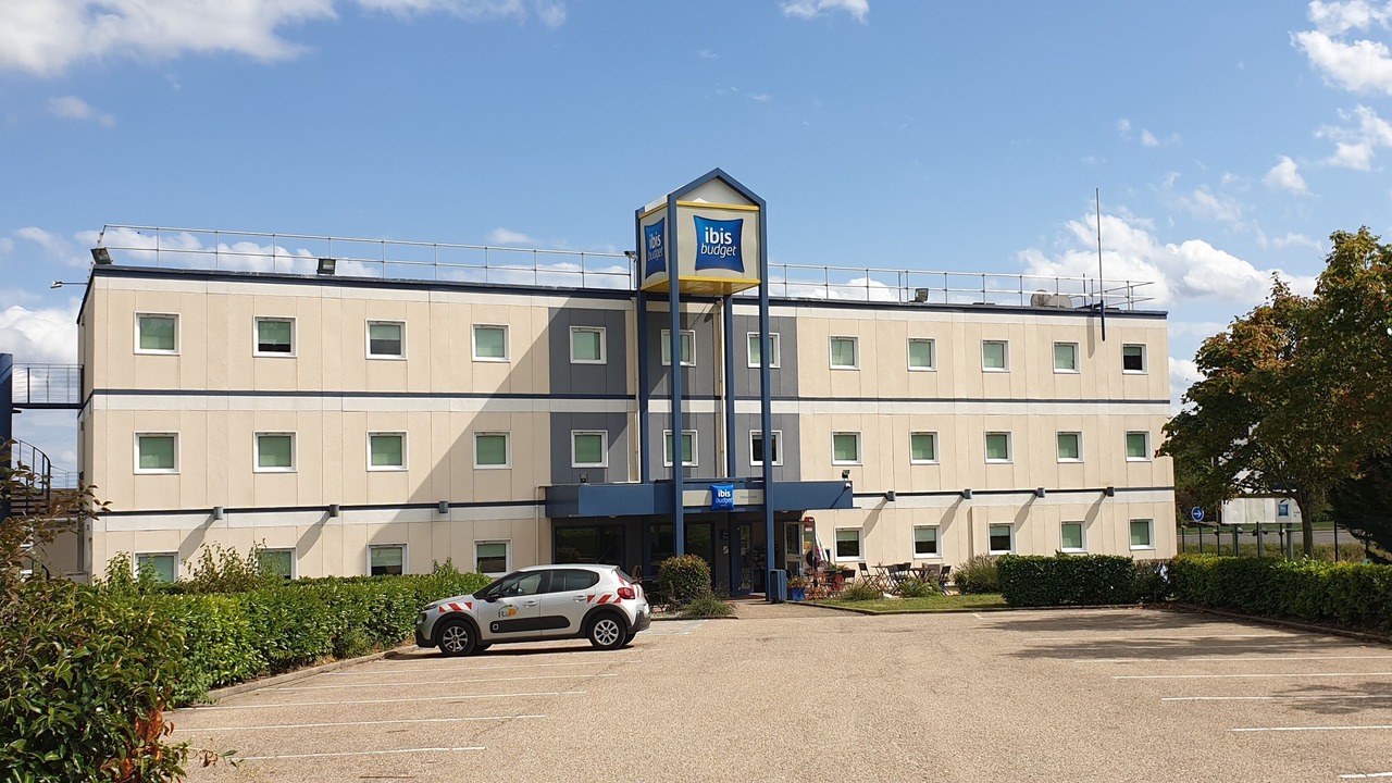 Photo of Buildings in Sennece-les-Macon