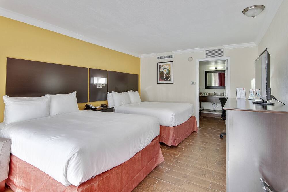 Photo of Bedroom in Lake Ridge