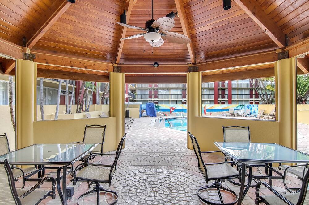 Photo of Outdoor in Lake Ridge