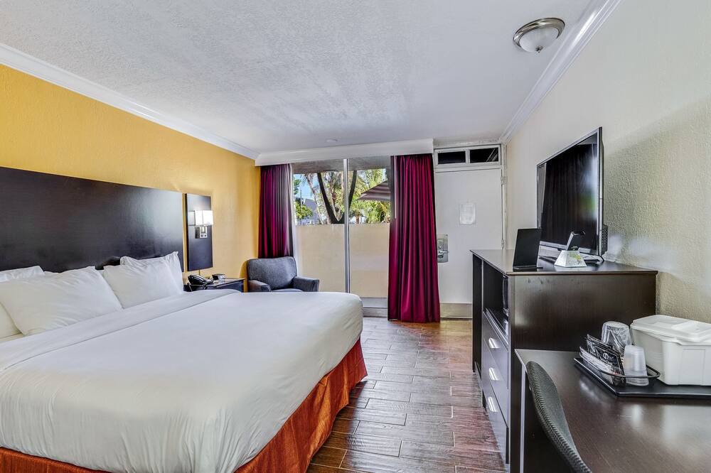 Photo of Bedroom in Lake Ridge