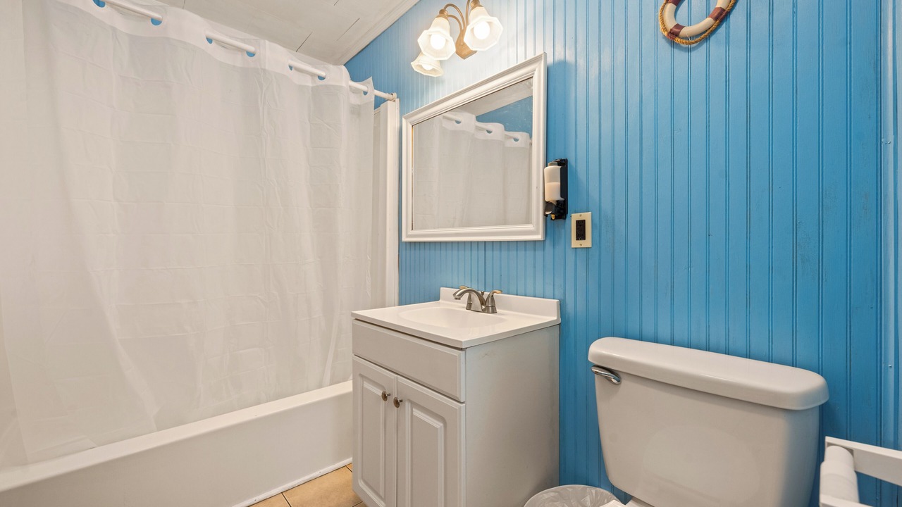 Photo of Bathroom in Nags Head