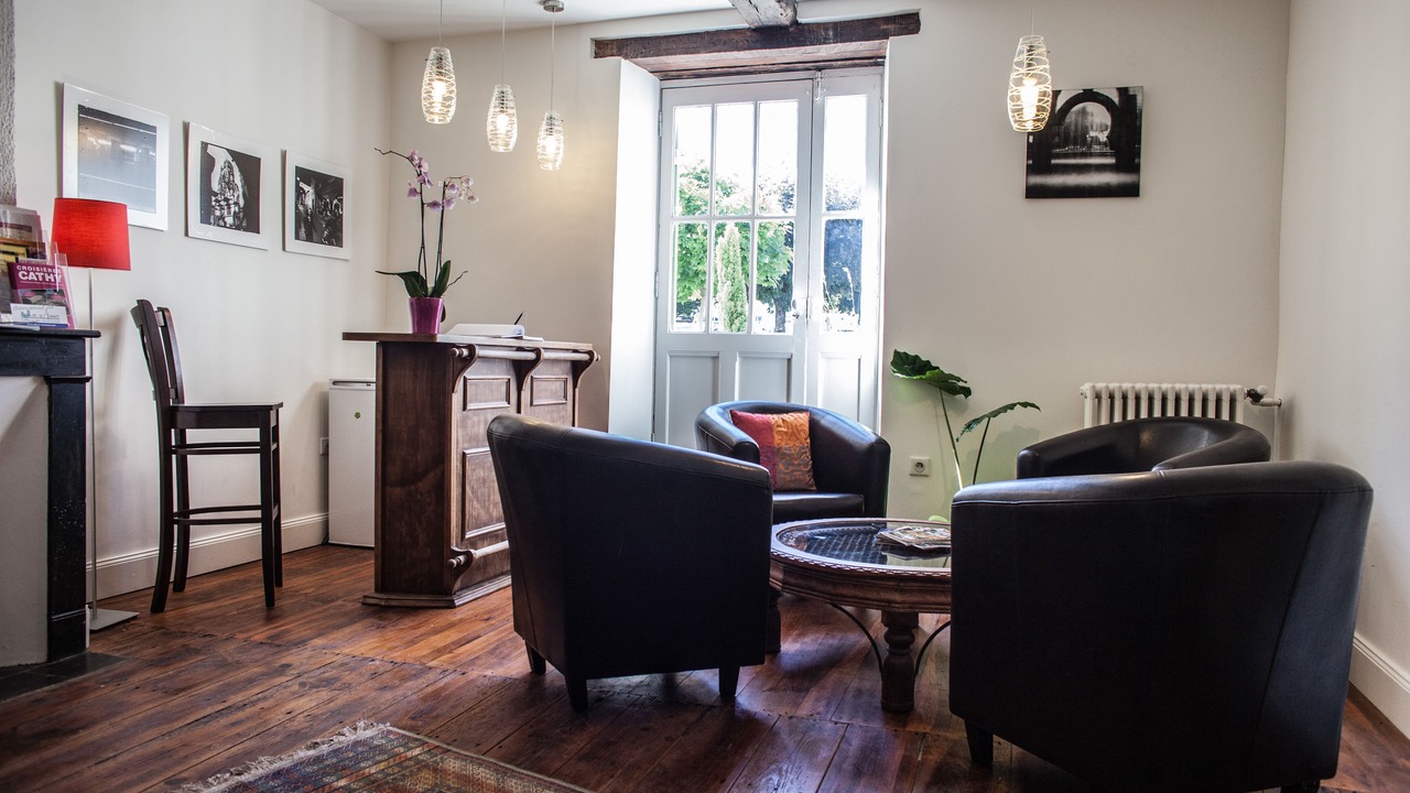 Photo of Others in Nerac