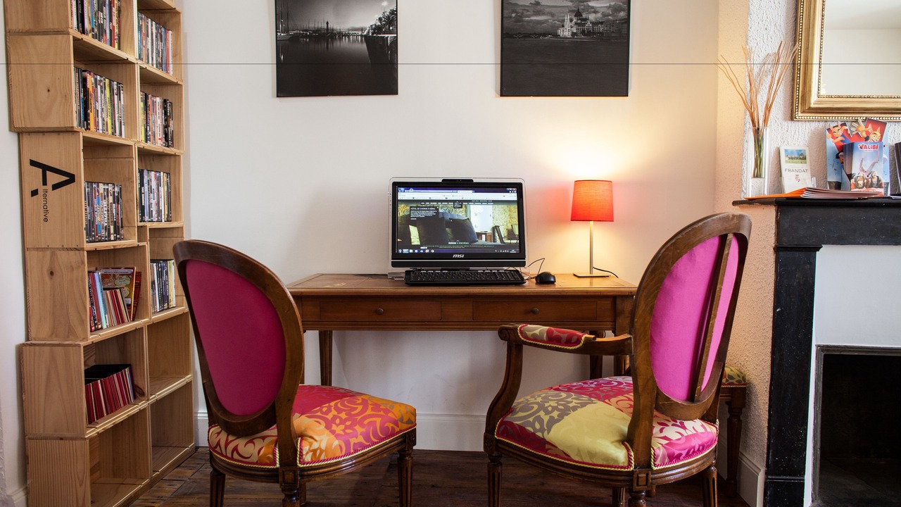 Photo of Others in Nerac