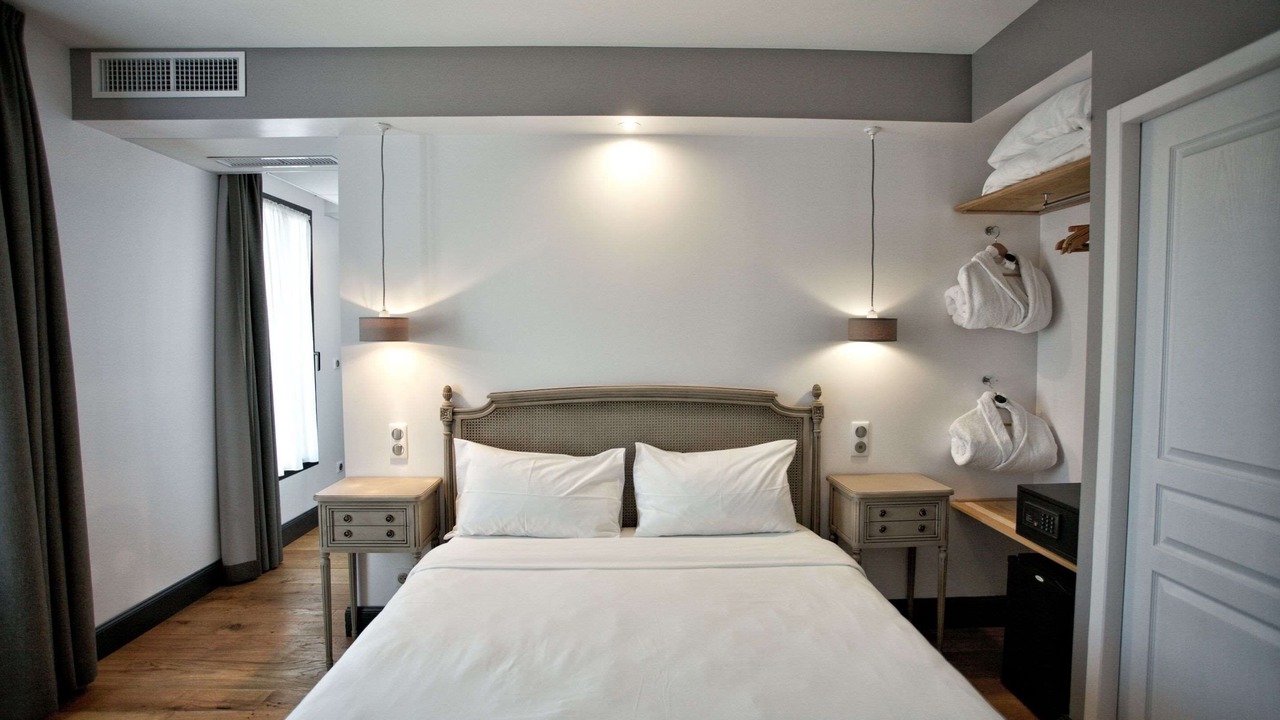 Photo of Others in Nerac