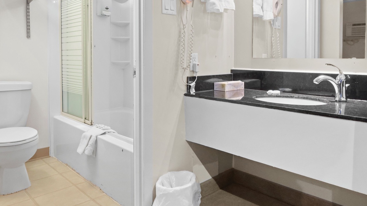 Photo of Bathroom in Dauphin