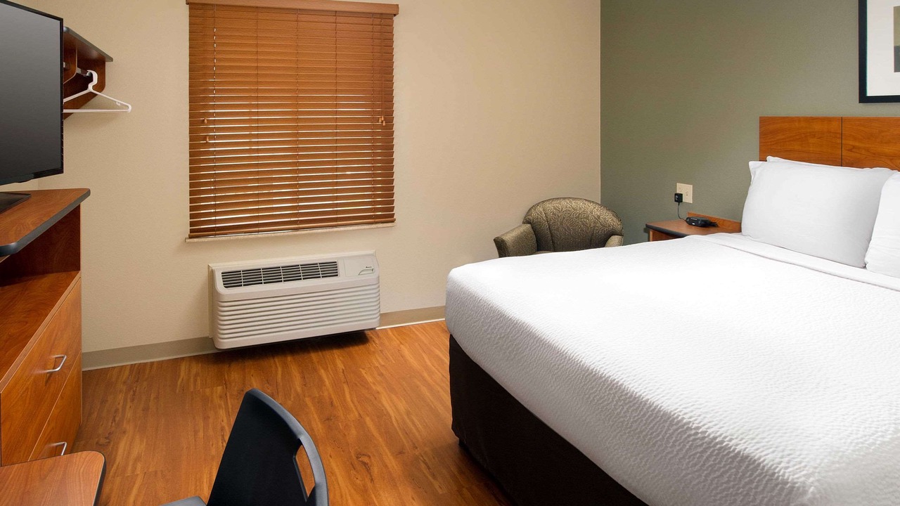 Photo of Bedroom in Romeoville