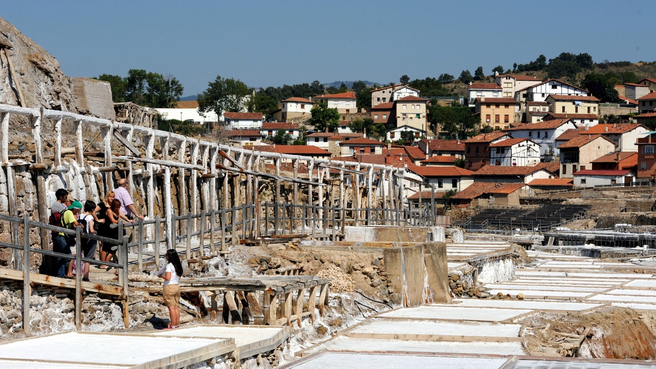 Photo of Buildings in Pobes