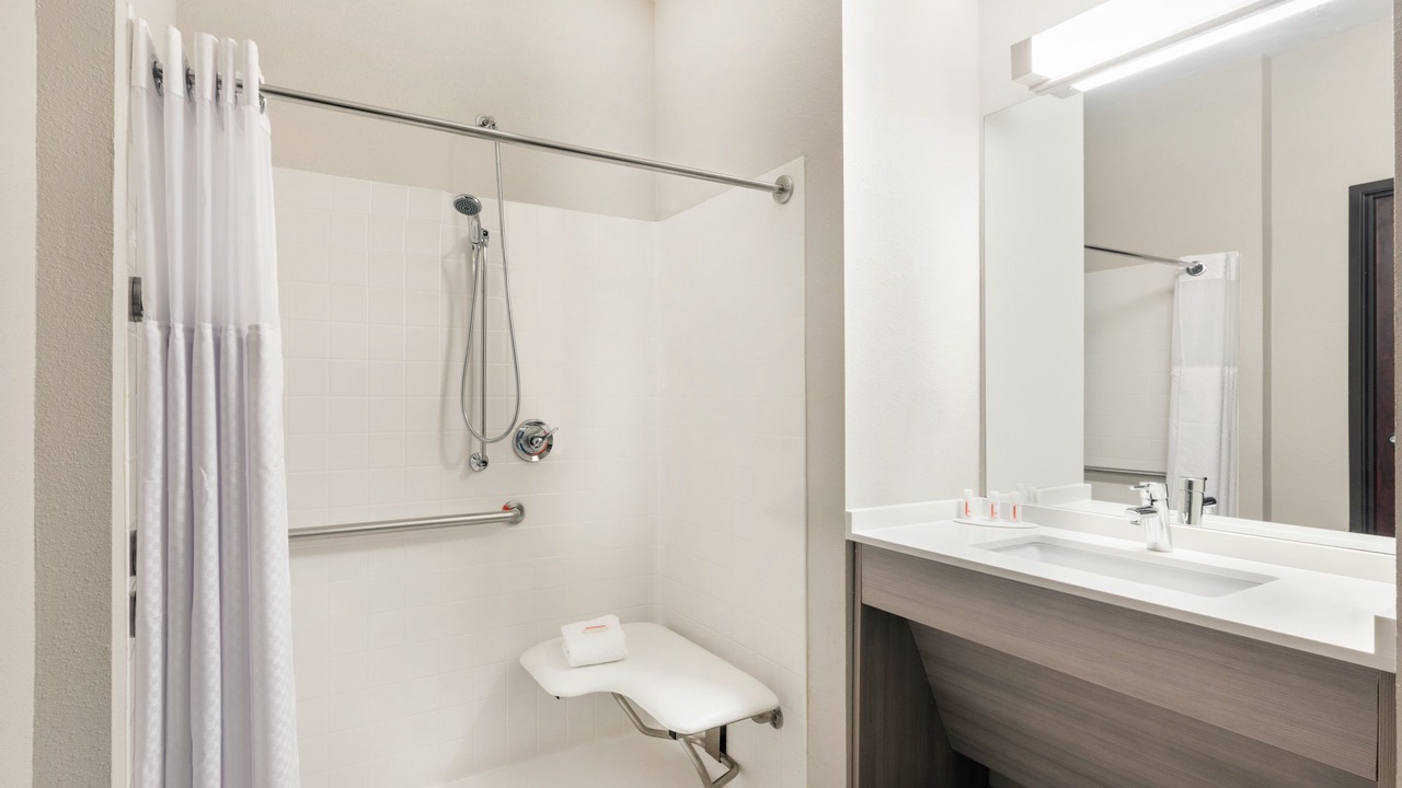 Photo of Bathroom in Perry