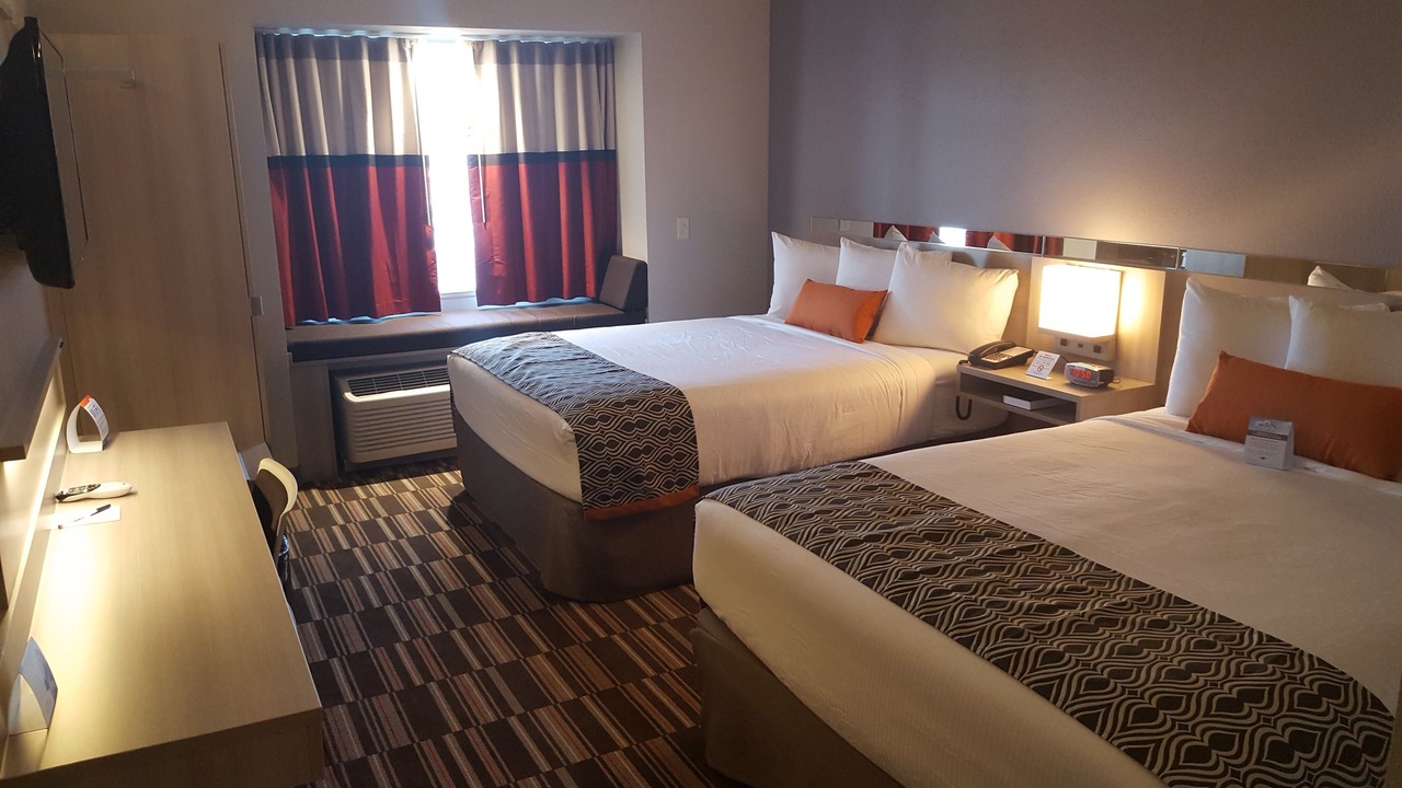 Photo of Bedroom in Perry