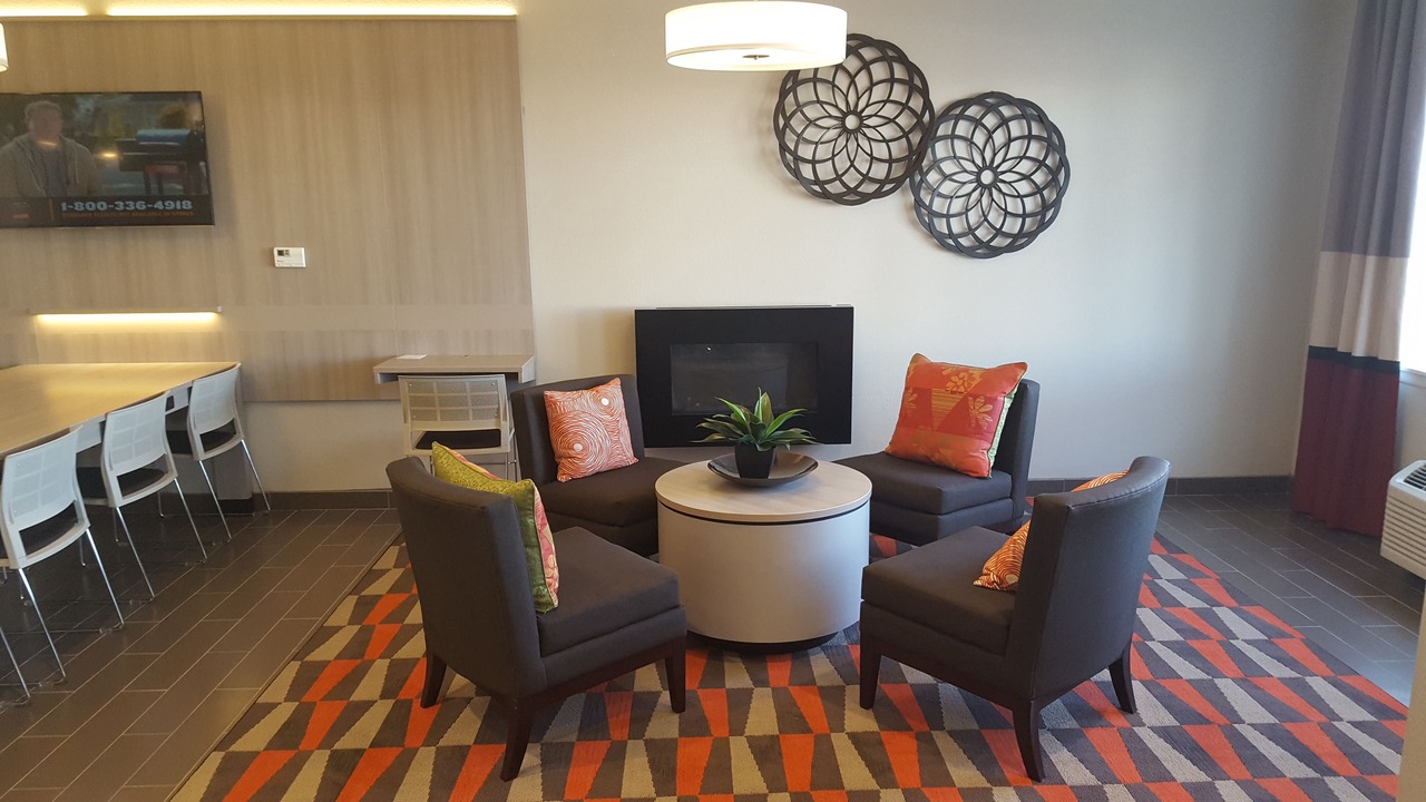 Photo of Livingroom in Perry