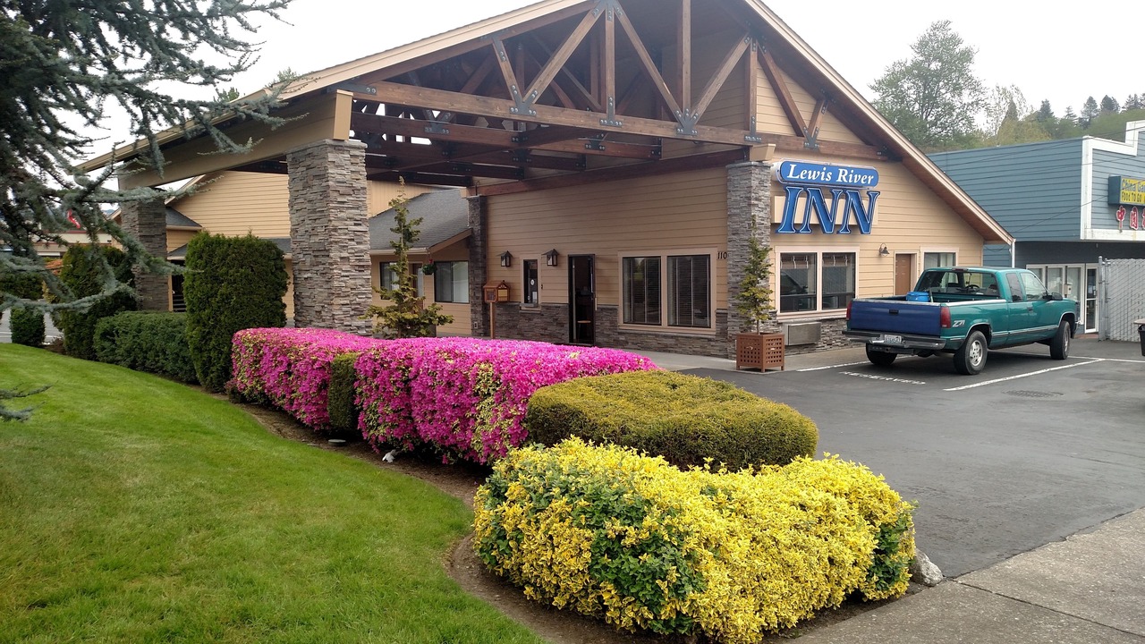 Photo of Buildings in Woodland