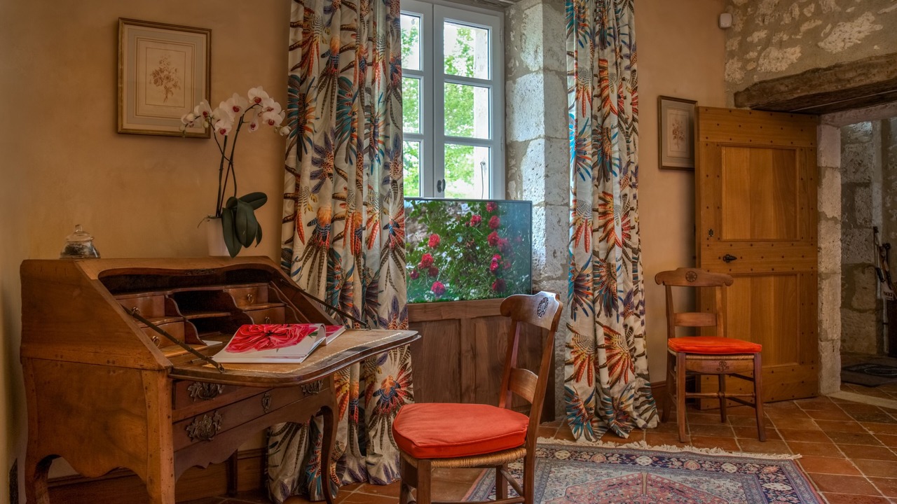 Photo of Bedroom in Avezan