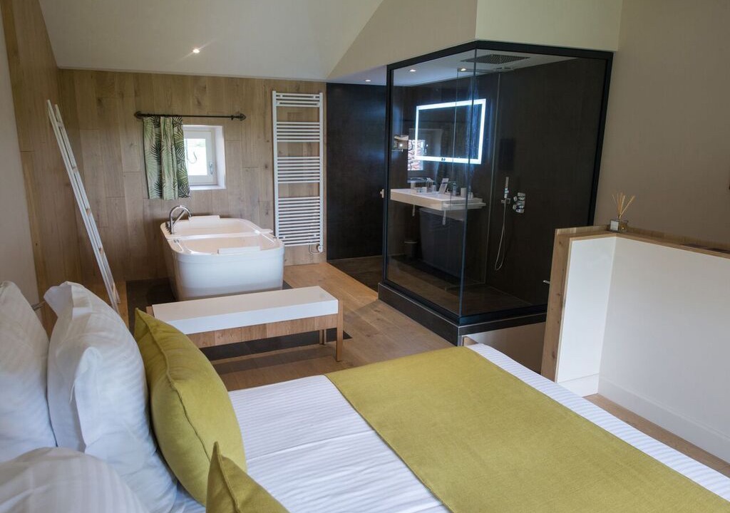 Photo of Bedroom in Avezan
