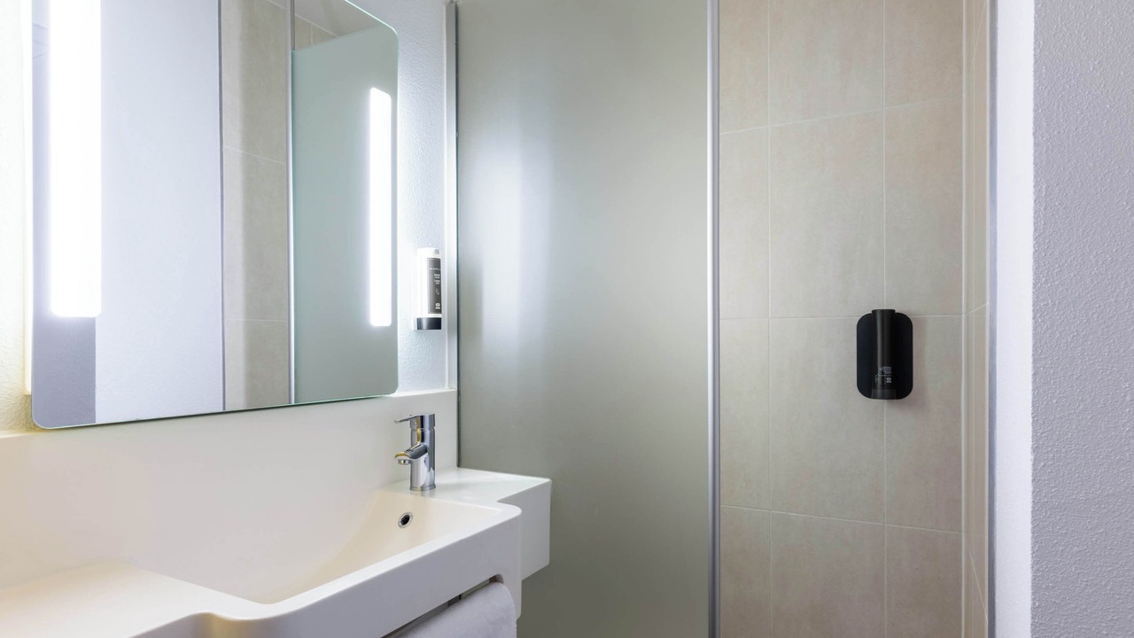 Photo of Others in Roubaix